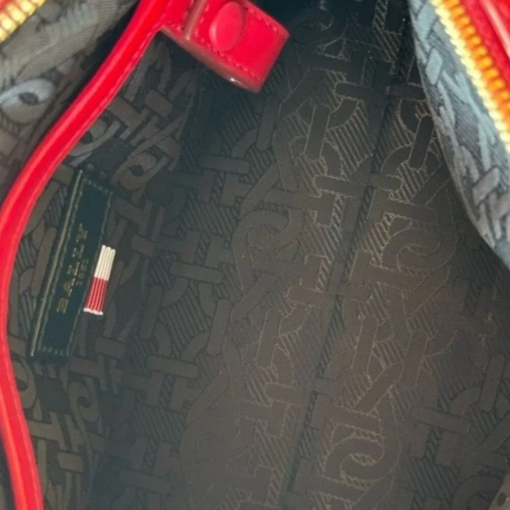 Bally evin crafted